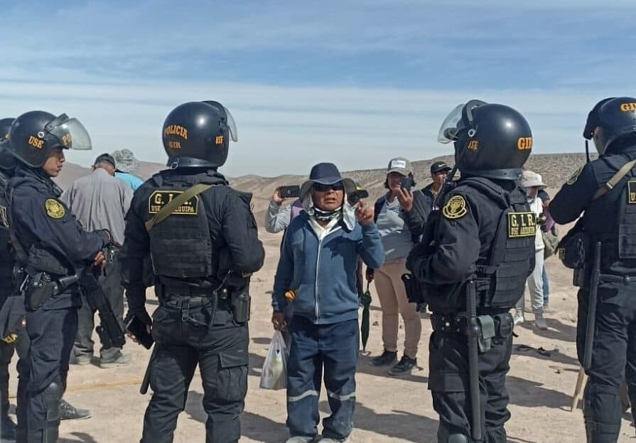 Detienen a dirigente por presunta invasión de terrenos