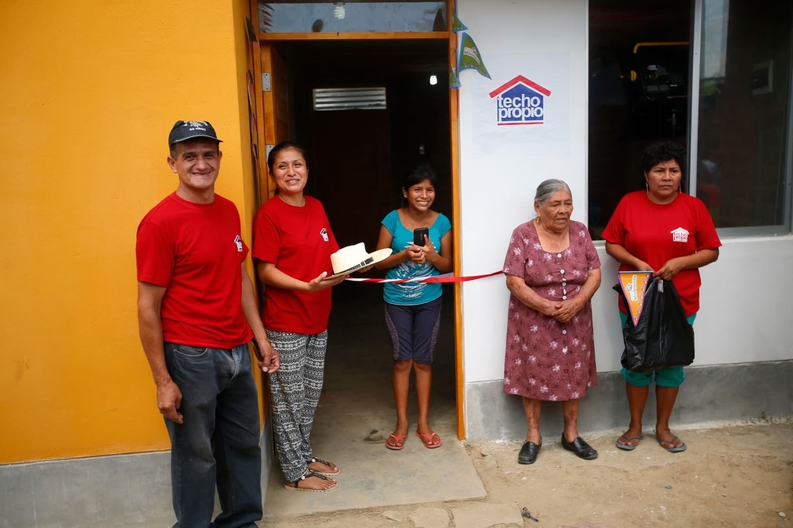 Darán bonos para construir vivienda a 6 mil 781 familias